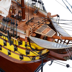 <strong>HMS</strong> Victory Painted Admiral Line Ship Model Fully Assembled for Display or Gift Use - Product Image 5