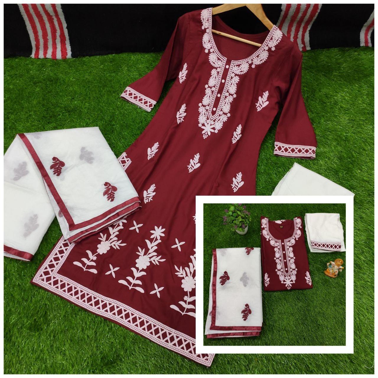 สีน้ำตาลแดง