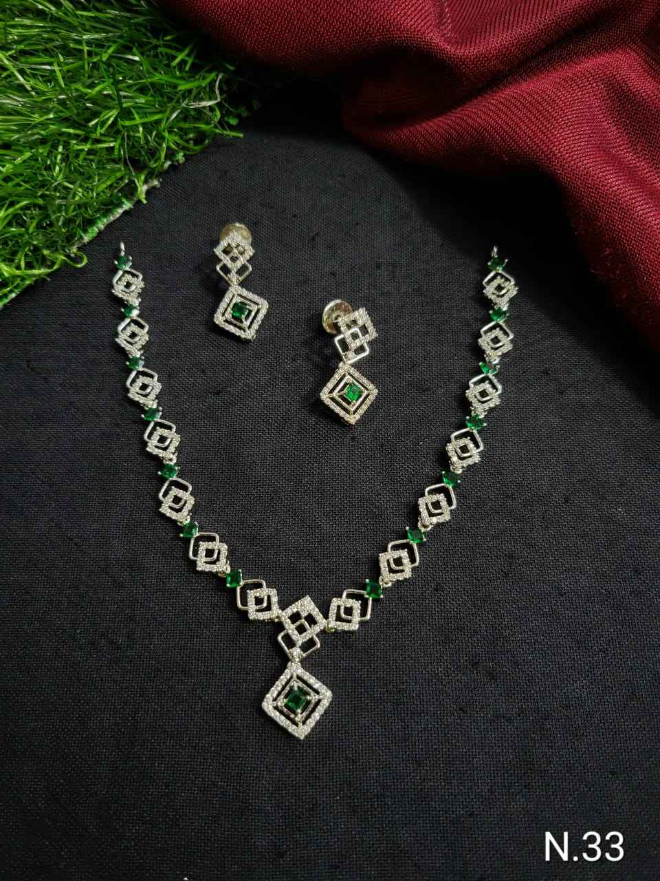 สีเขียว