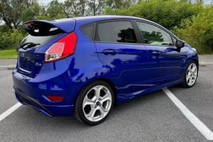 2024 Forrd <strong>Fiesta</strong> STT Sporty Hot Hatchback Bulk Wholesale Pre-Owned with Leather Seats Reliaable for Resale - Product Image 4