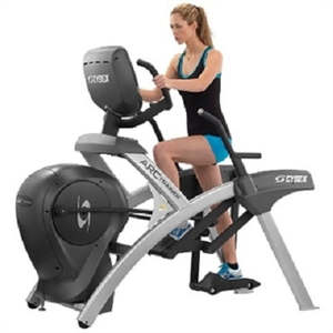 Cybex 770a Arc Trainer Met Standaard Console Plaat Geladen Machines Voor Arm Functie Revisied - Product Image 1