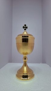 קלאסי מתכת Ciborium לכנסייה מוצר עגול יין גביע כסף צלחת צבע בית חידוש גותי מרוקע מוכשר אספקת פריט