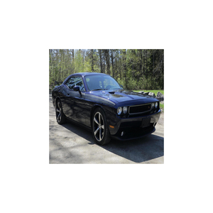V8 <span class=keywords><strong>HEMI</strong></span>エンジン、象徴的なデザイン、高性能機能を備えたダッジチャレンジャーマッスルカー