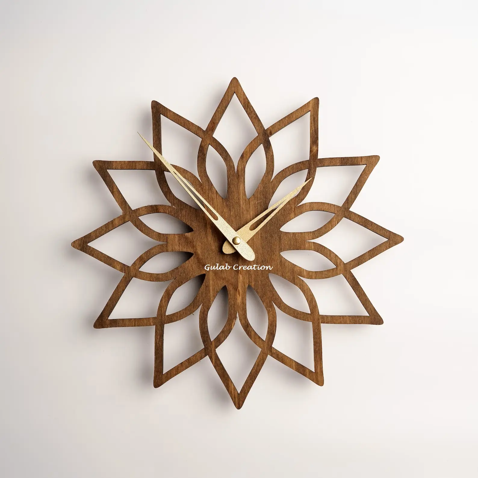 Reloj de pared de madera hecho a mano para decoración del hogar a un precio asequible por Zam IMPEX