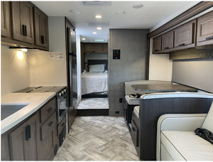 2022 2023 2024 kullanılan orman nehir sınıfı C RV SUNSEEKER 2850 RV kamp karavan - Product Image 3