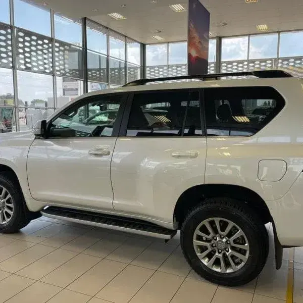 Sed 2015 Toyota Land Cruiser, en venta