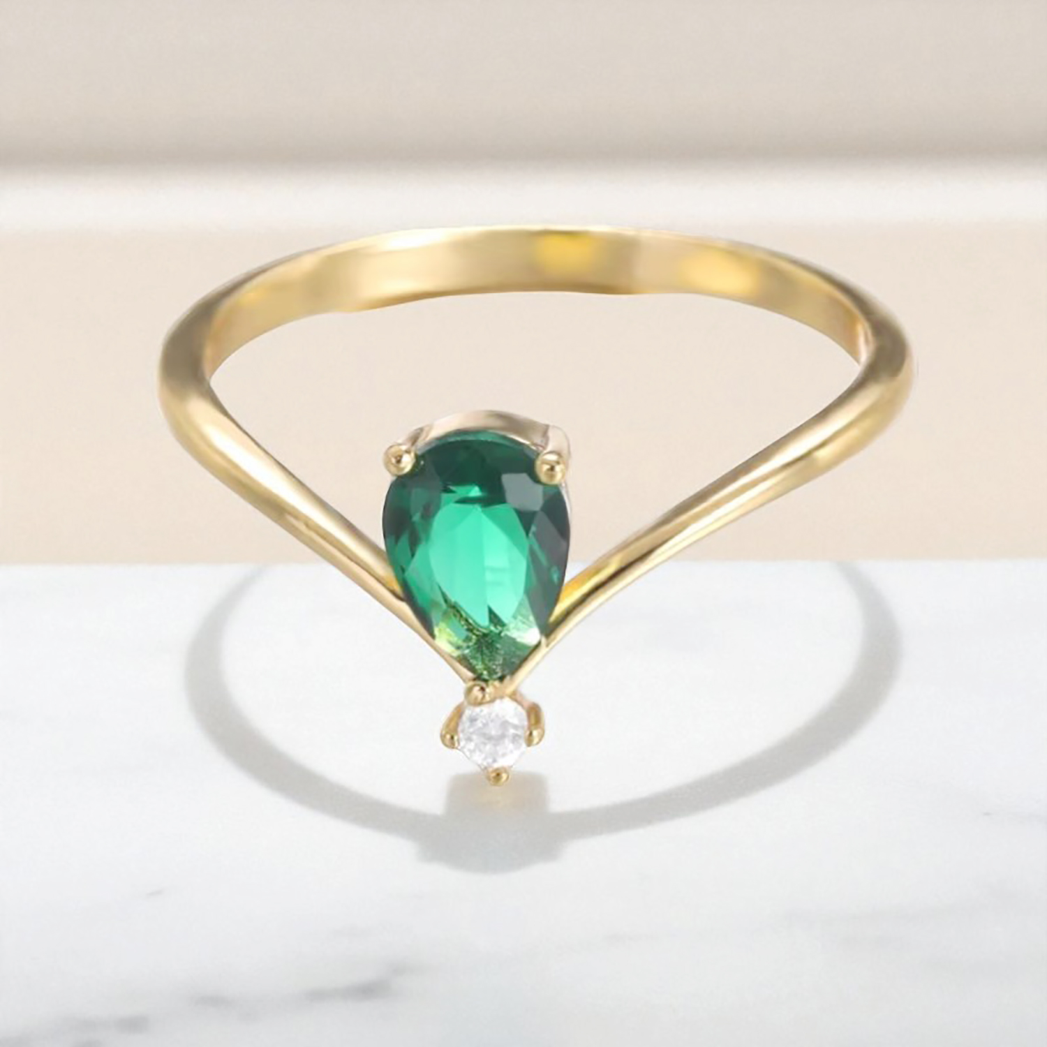 มรกตควอตซ์