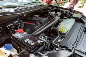 2019福特_f_150猛禽EcoBoost V6 4WD红宝石金属可定制，准备发货，清洁标题AWD全景天窗