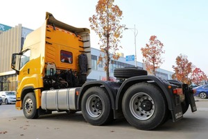 自动12速变速器中使用的I-suzu GIGA 10轮6X4牵引车520HP拖车