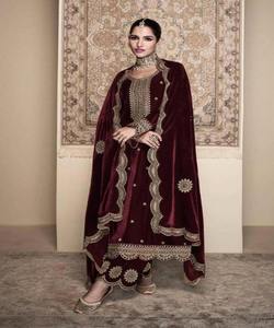 Trust Our Expertise in Ethnic Garment Manufacturing, Offering Wholesale Solutions in Surat for Boutique Owners