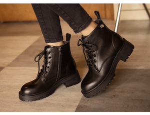 קסם מלכותי עור אמיתי פלטפורמה מגפי 4.5 ס "מ רירית צבע שחור קצר - Product Image 5