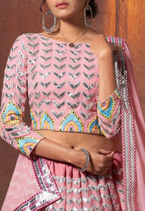Tasarımcı koleksiyonu 2025 düğün kıyafeti Lehenga Choli fantezi dantel nakış çalışmaları ile Dupatta hint tasarım - Product Image 2