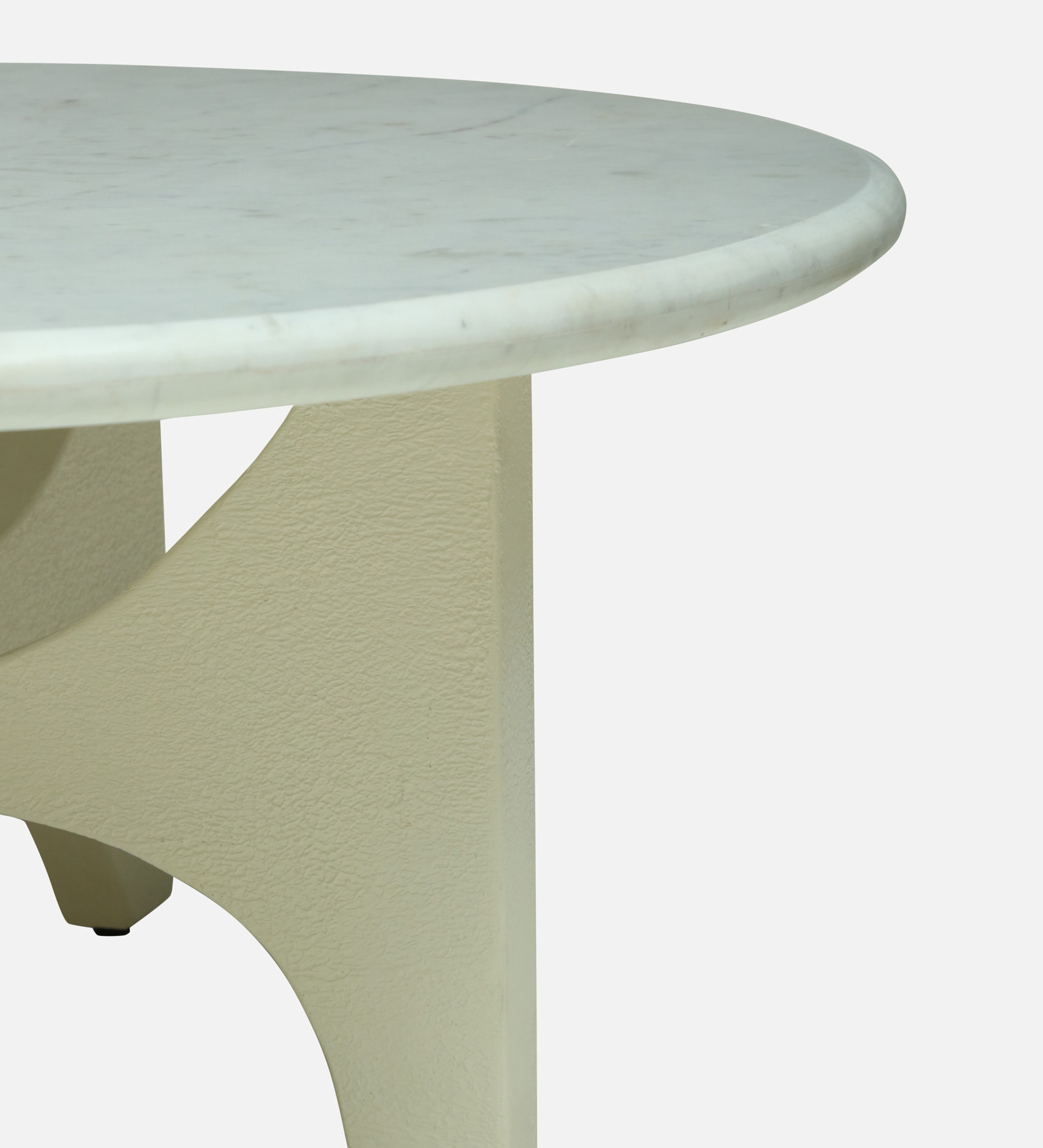 สีขาวเนื้อหยาบที่ขา