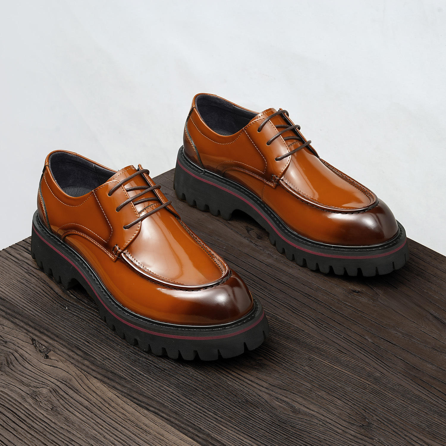 สีน้ำตาล