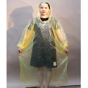 热销临时<span class=keywords><strong>PE</strong></span>塑料雨衣定制Logo多色轻质防水单人一次性雨衣
