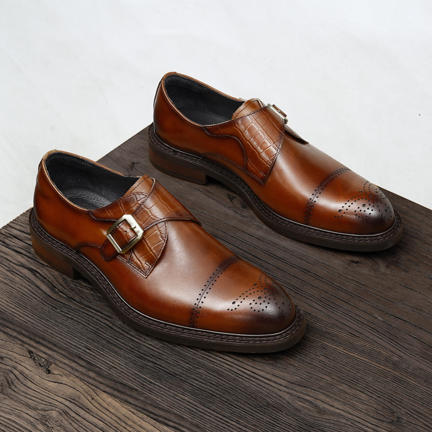 สีน้ำตาล