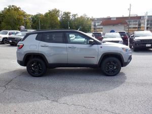 Çok serin kullanılan ve uygun fiyatlı 2024 Jeep Com_pass trail-hawk 4WD sol direksiyon otomatik vites kutusu kumaş koltuklar arka kamera Turbo - Product Image 3