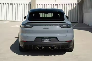 Temiz kullanılan 2023 P o r s c h e Cayenne Turbo GT GT - Product Image 2