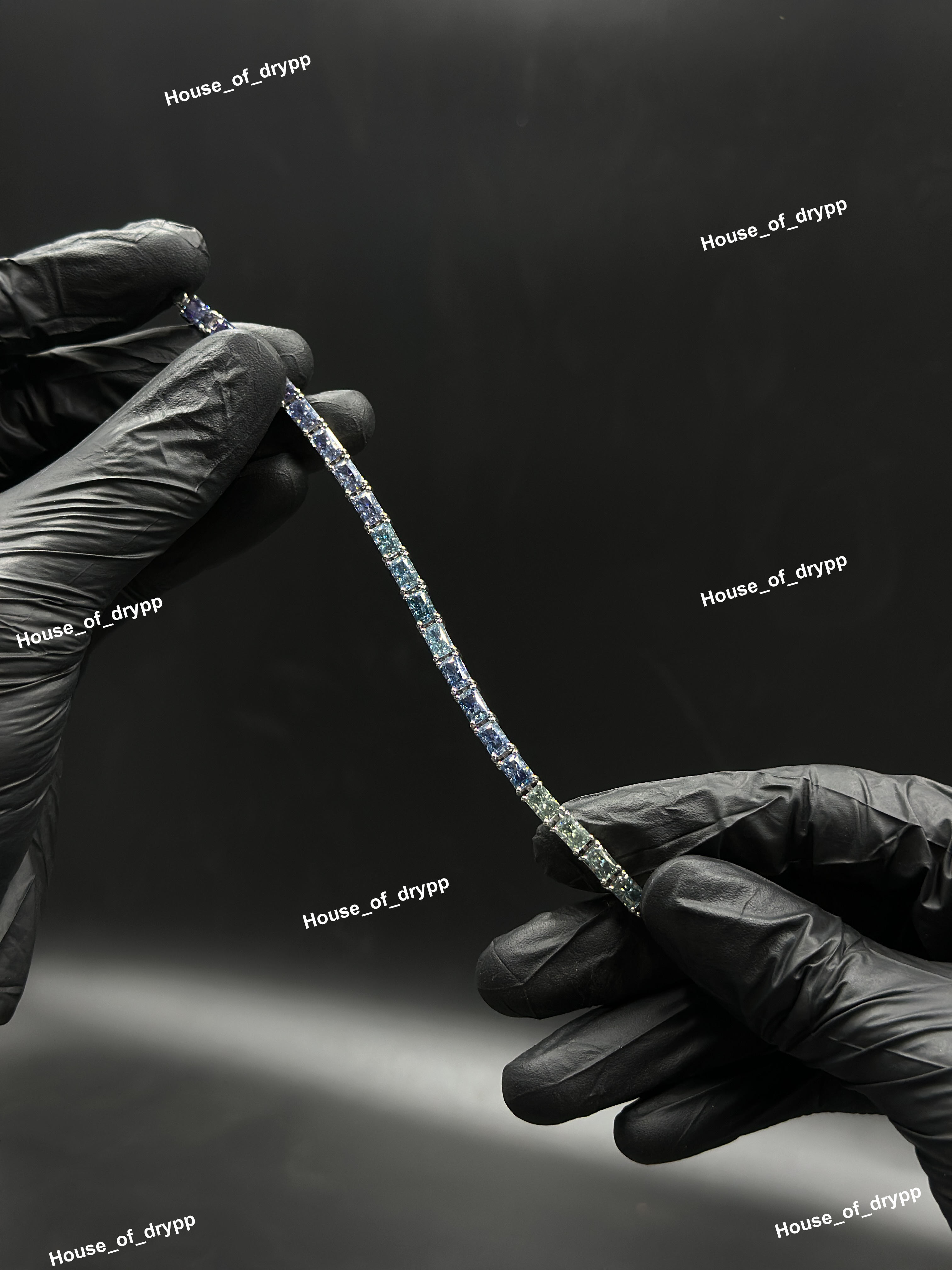 ตามที่แสดงในภาพ