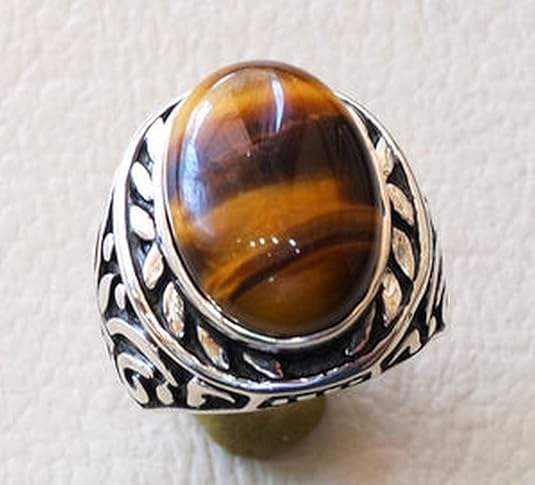 สีน้ำตาล