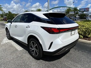使用された2024 L-e-x-u-s RX 350 FWD - Product Image 4
