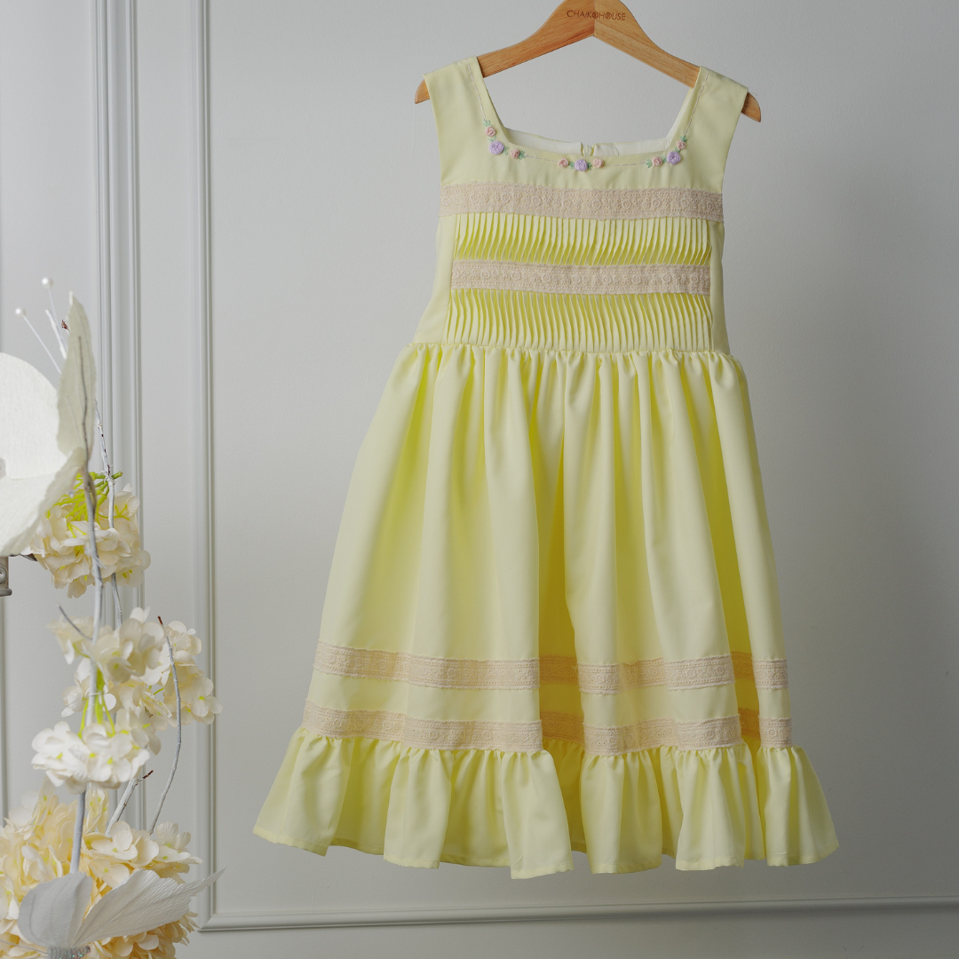 สีเหลือง