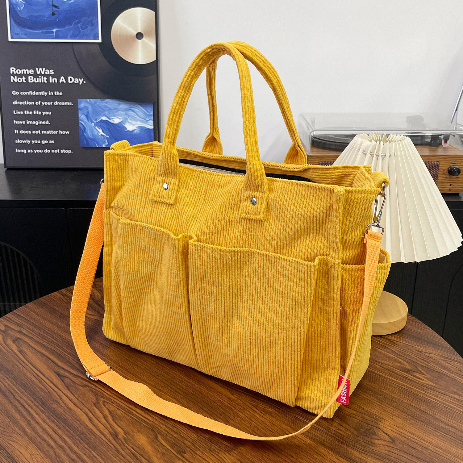 สีเหลือง