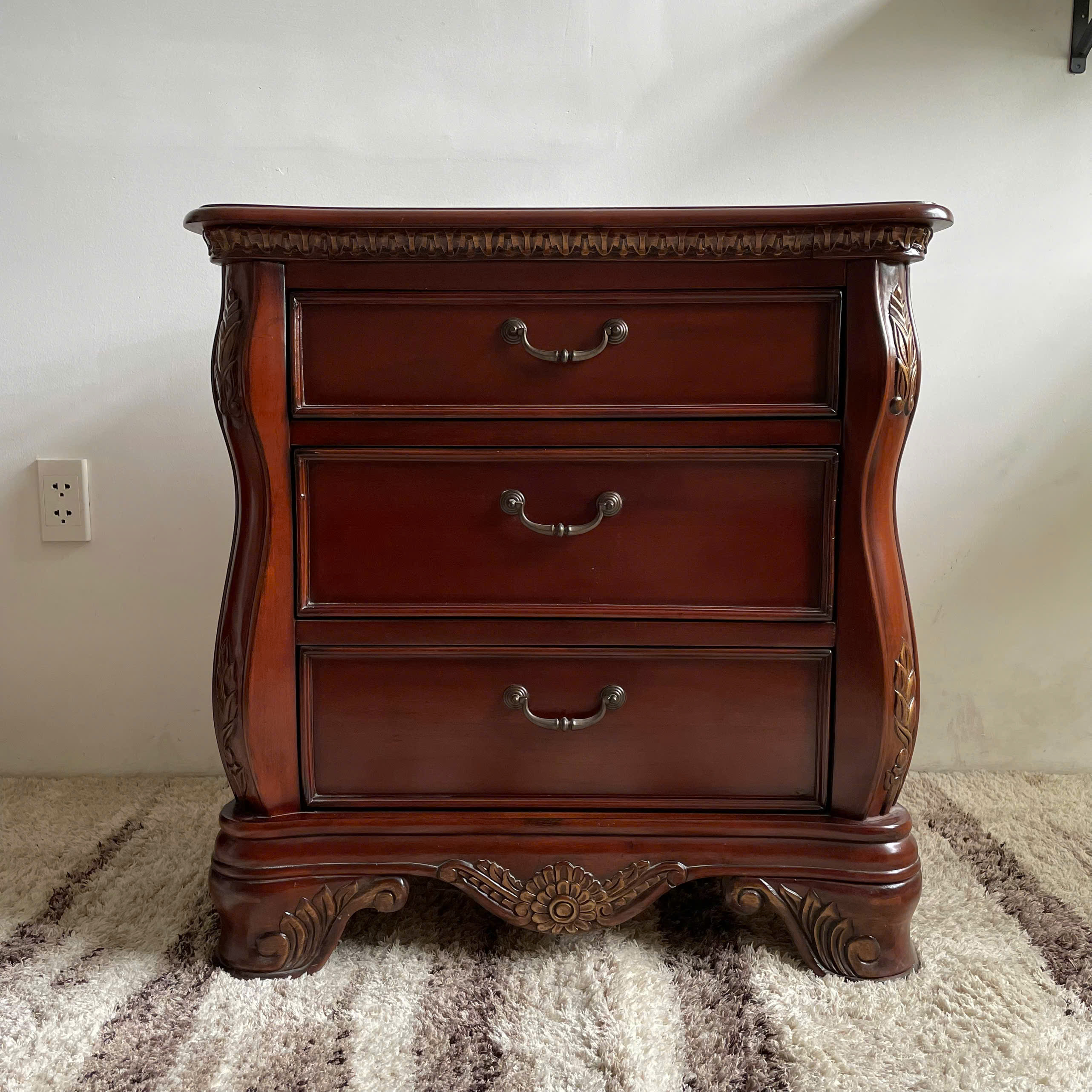 สีน้ำตาลเชอร์รี่