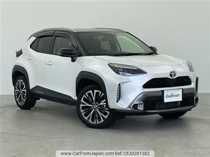 Temiz kullanılan 2023 to_yaris Yaris çapraz sınırlı 1.5P hibrid SUV kullanılan