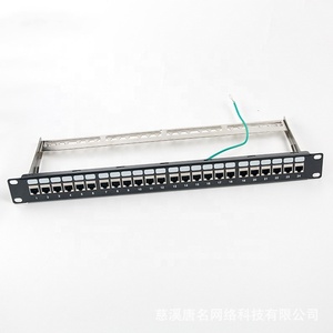 CAT6A屏蔽1U 19英寸RJ45梯形插孔满载24端口FTP CAT6A接线板，用于服务器机架 - Product Image 1