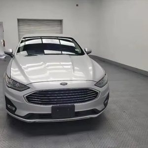 2019 Ford Fusion SE - Product Image 1