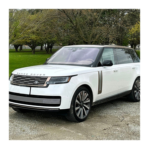 Off-road yetenekleri ve maceracılar için sağlam stil ile Range Rover Defender - Product Image 1
