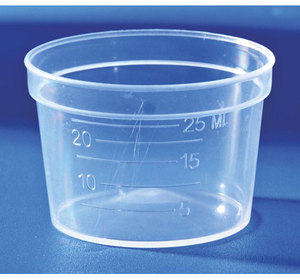 Ces tasses transparentes de polypropylène peuvent être utilisées pour mesurer différents volumes des médecines à administrer - Product Image 2