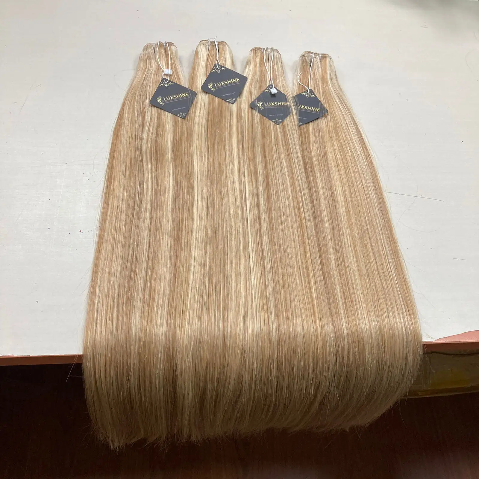 Menselijk Haar Weave 100% Cuticula Uitgelijnd Haar Mix Piano Kleur #22 En #27