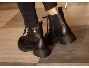 קסם מלכותי עור אמיתי פלטפורמה מגפי 4.5 ס "מ רירית צבע שחור קצר - Product Image 6