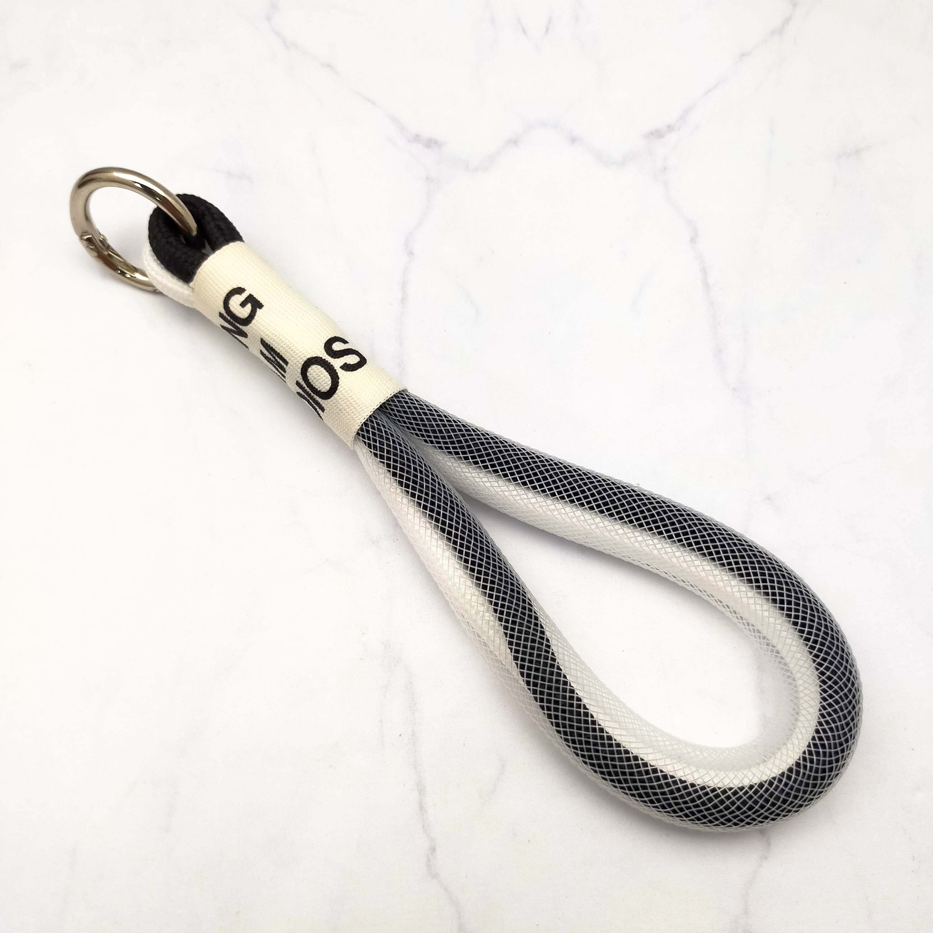 สีดำ/ สีขาว