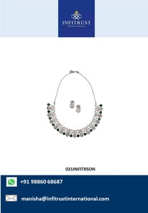 Kalung desain tulang belakang indah dengan hadiah fusi kecantikan alami batu zamrud CZ yang memesona dalam harga terbaik - Product Image 2