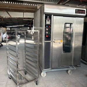 优质10托盘烤面包烤箱22Kw/H容量面包制作设备餐厅越南制造供应商