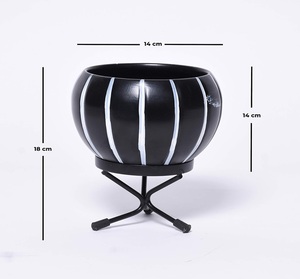 屋内植物用スタンド装飾ポット付きの新しいデザイナーメタルポット金属植物フラワースタイル花瓶床植物小さなキット