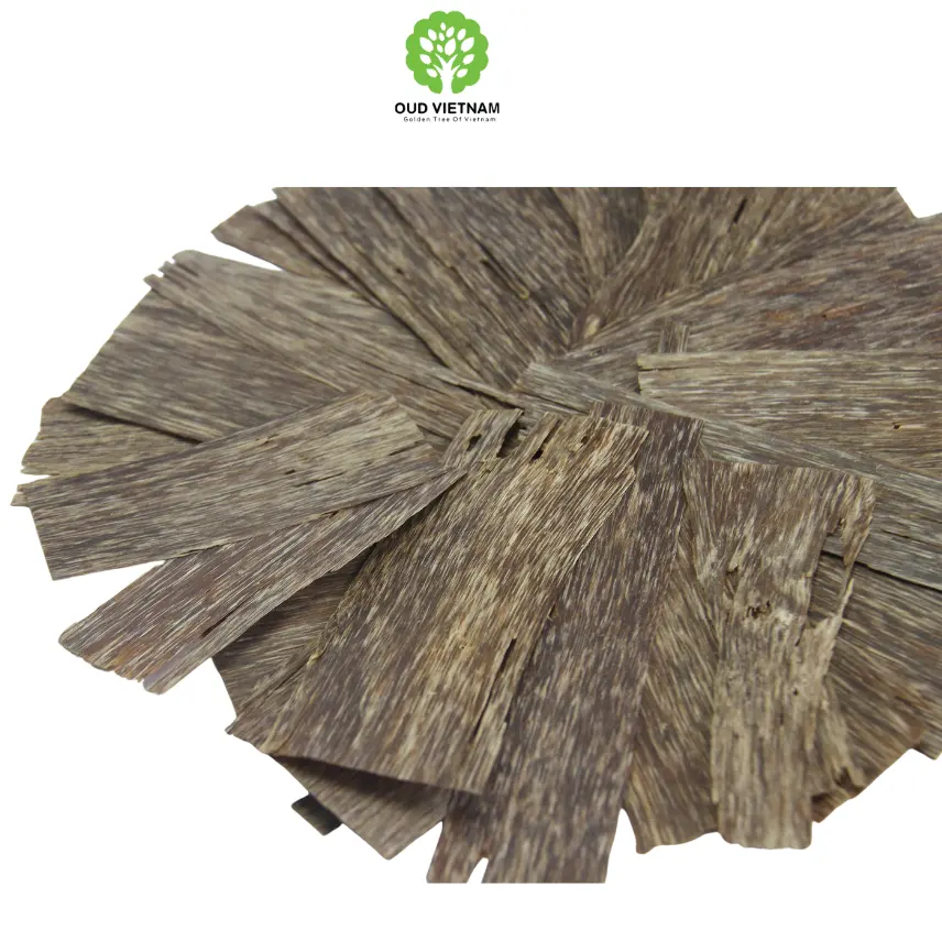 Pezzi di Oud del Vietnam di alta qualità all'ingrosso legno naturale Agarwood bastoncini di incenso trucioli di fragranza di legno Agarwood