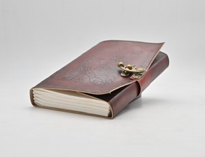 Cuaderno de cuero genuino, artesanías de la India con diseño de nudo celta, Bloc de notas diario encuadernado, 100 hojas, diario de bloqueo de latón - Product Image 6