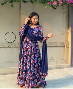 インドとパキスタンの女性のためのクルティを着用する準備ができているRDのファンシーガウンスタイルのステッチ