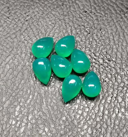 สีเขียว