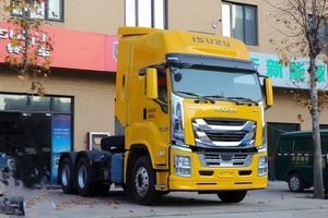 自动12速变速器中使用的I-suzu GIGA 10轮6X4牵引车520HP拖车