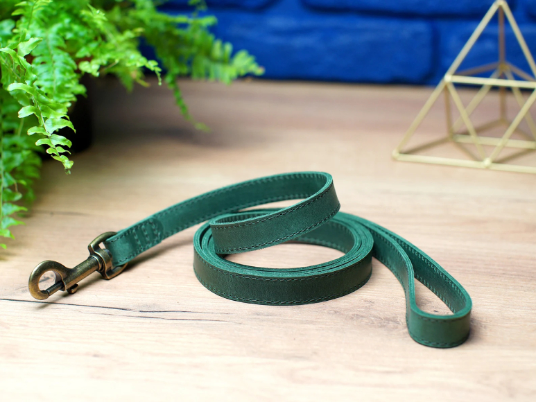 สีเขียว