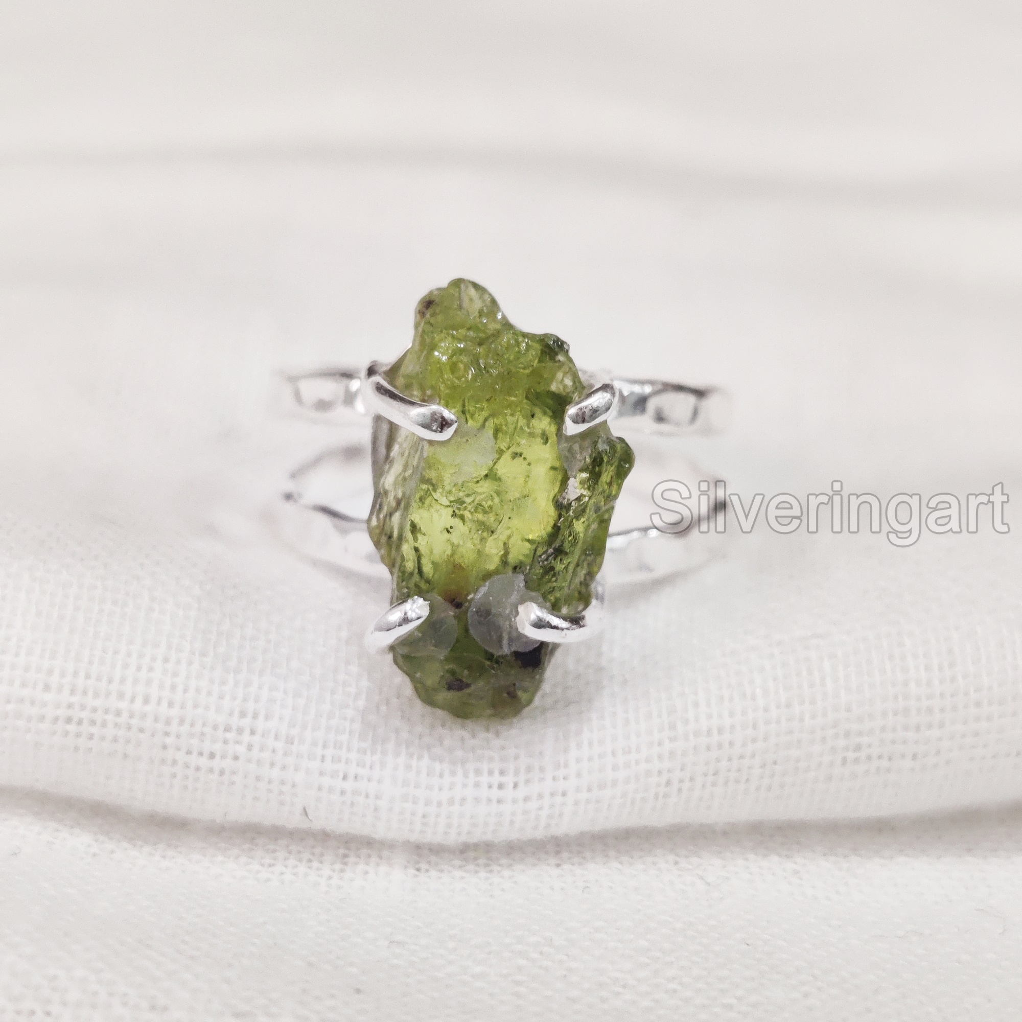 สีเขียว