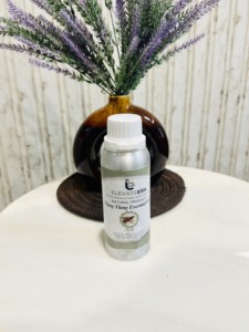 Dermatolojik kullanım saç derisi bakımı ve aromaterapi uygulamaları için Pharma Grade Ylang Ylang uçucu yağ yüzde 100 saf - Product Image 2