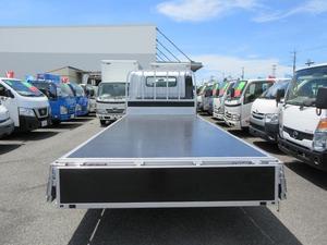 清洁二手丰田Dyna卡车4WD吨可用日本卡车，无事故和保修保险。