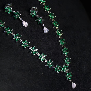 High End koleksiyonu trend pirinç <span class=keywords><strong>Neckset</strong></span> gümüş AD CZ inci altın Strand gelinler düğün için yüksek kaliteli toplu ürünler güvenilir