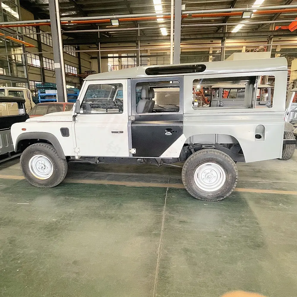 1983-2006 Land Rover Defender 110 pièces de carrosserie de voiture de baignoire arrière OEM # AQA710060